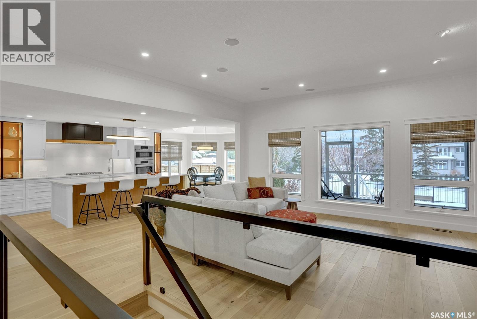 9275 Wascana Mews, Regina, Saskatchewan  S4V 2W4 - Photo 3 - SK030235