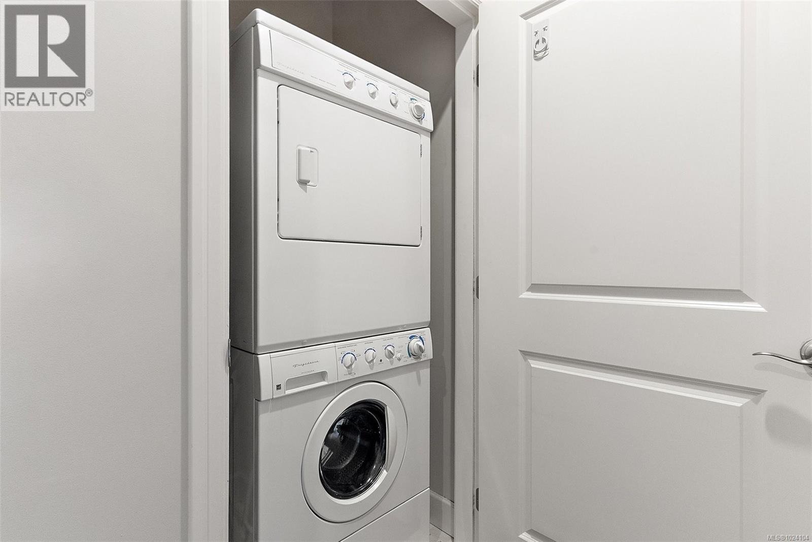 407 2006 Troon Crt, Langford, British Columbia  V9B 6T4 - Photo 18 - 1024104