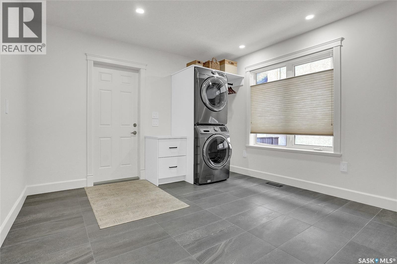 9275 Wascana Mews, Regina, Saskatchewan  S4V 2W4 - Photo 34 - SK030235