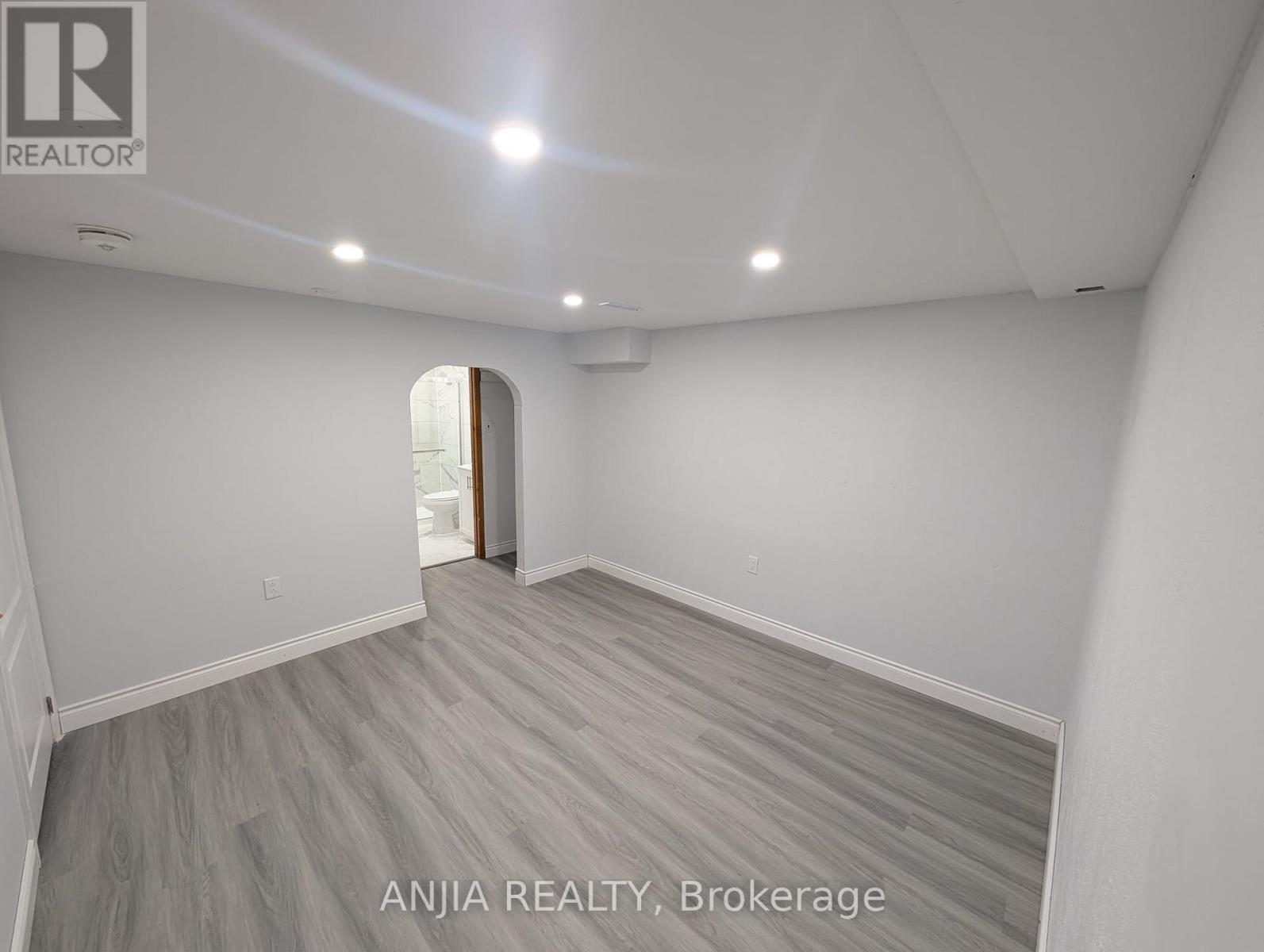 Basement - 2620 Windjammer Road, Mississauga, Ontario  L5L 1T5 - Photo 5 - W12885260