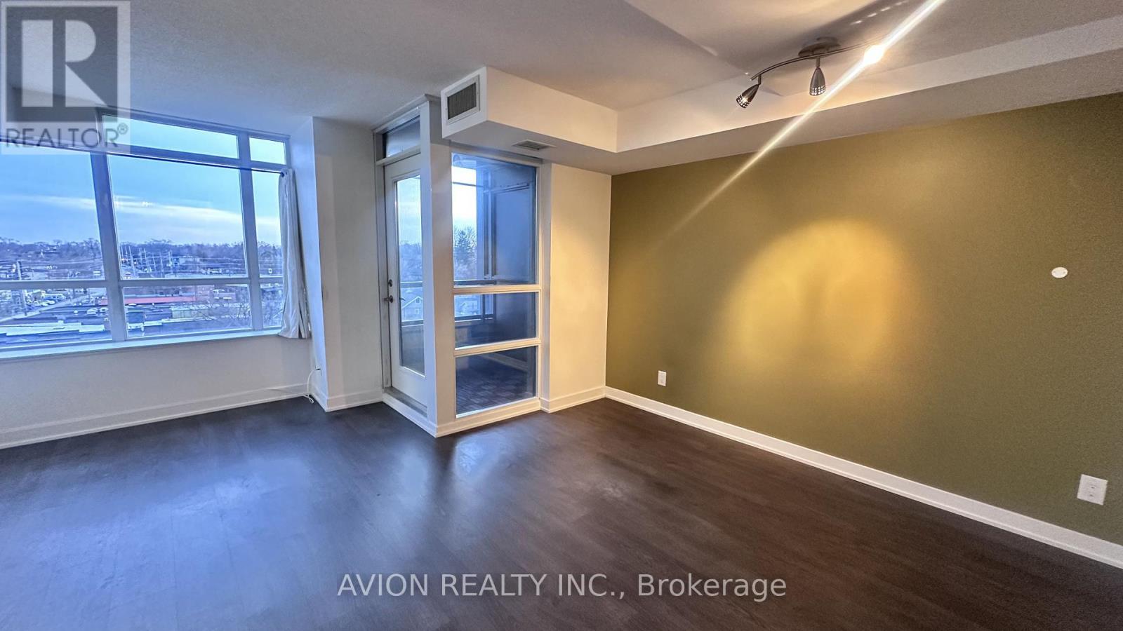 611 - 11 Superior Avenue, Toronto (Mimico), Ontario  M8V 0A7 - Photo 11 - W12833626