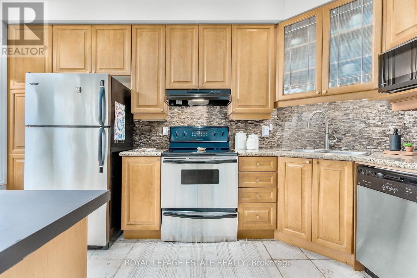 120 Clement Road, Toronto, Ontario  M9R 1Z2 - Photo 19 - W12885284