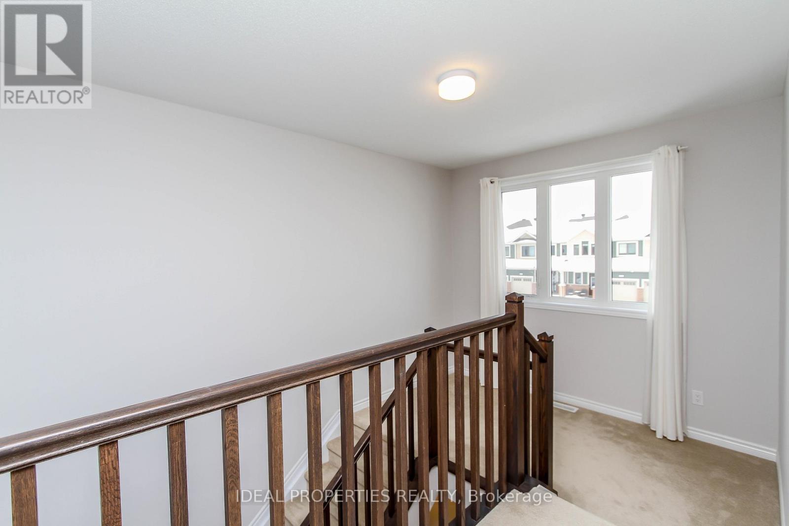 703 Derreen Avenue, Ottawa, Ontario  K2S 2Z2 - Photo 26 - X12885294