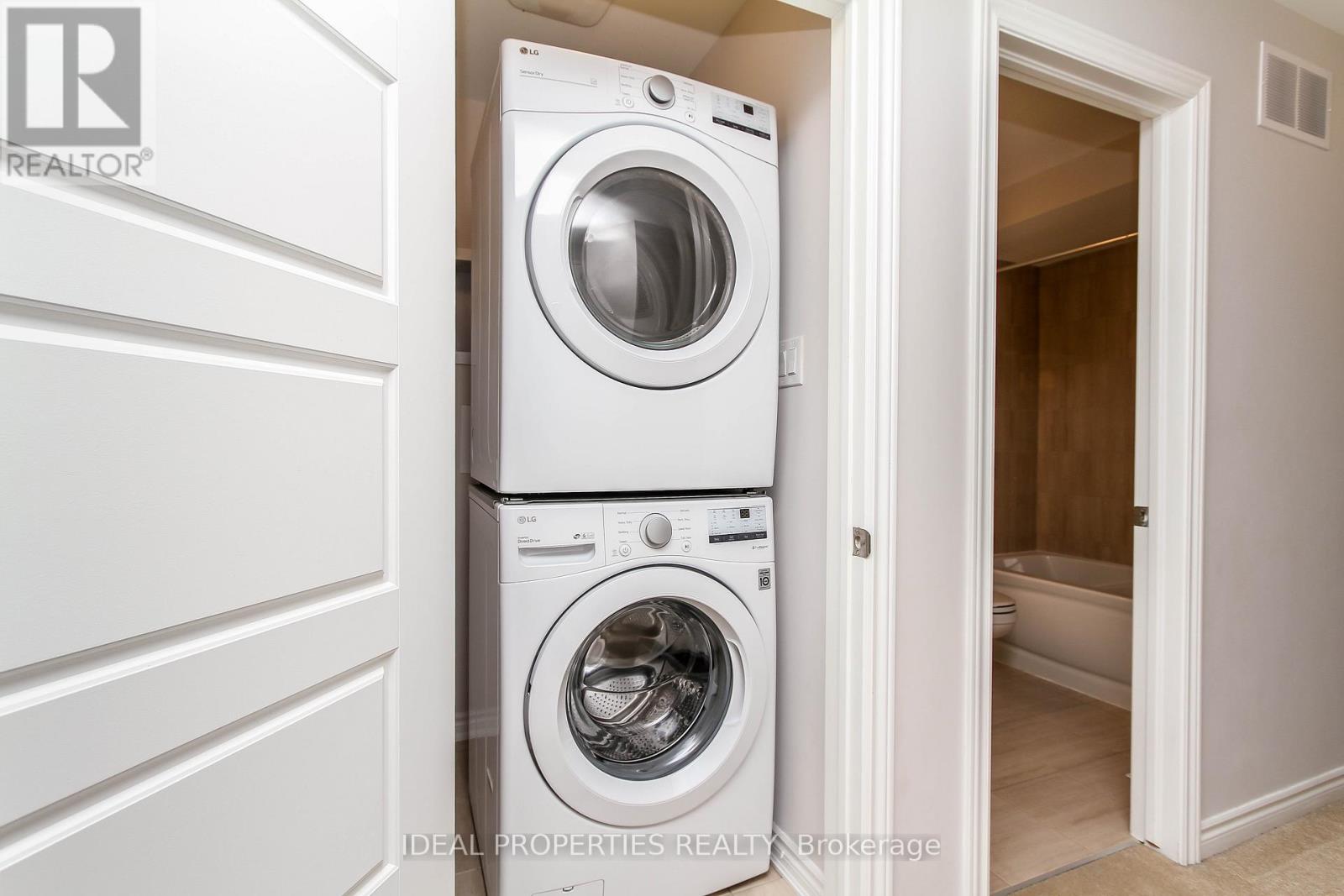 703 Derreen Avenue, Ottawa, Ontario  K2S 2Z2 - Photo 41 - X12885294