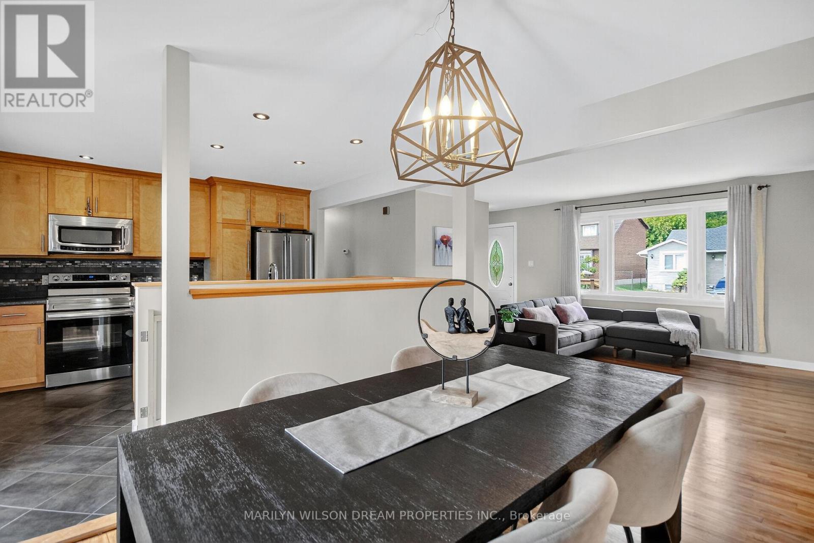 1914 Rosebella Avenue, Ottawa, Ontario K1T 1G7 - Photo 13 - X12885302