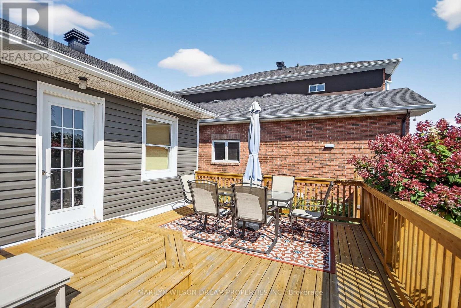 1914 Rosebella Avenue, Ottawa, Ontario K1T 1G7 - Photo 48 - X12885302