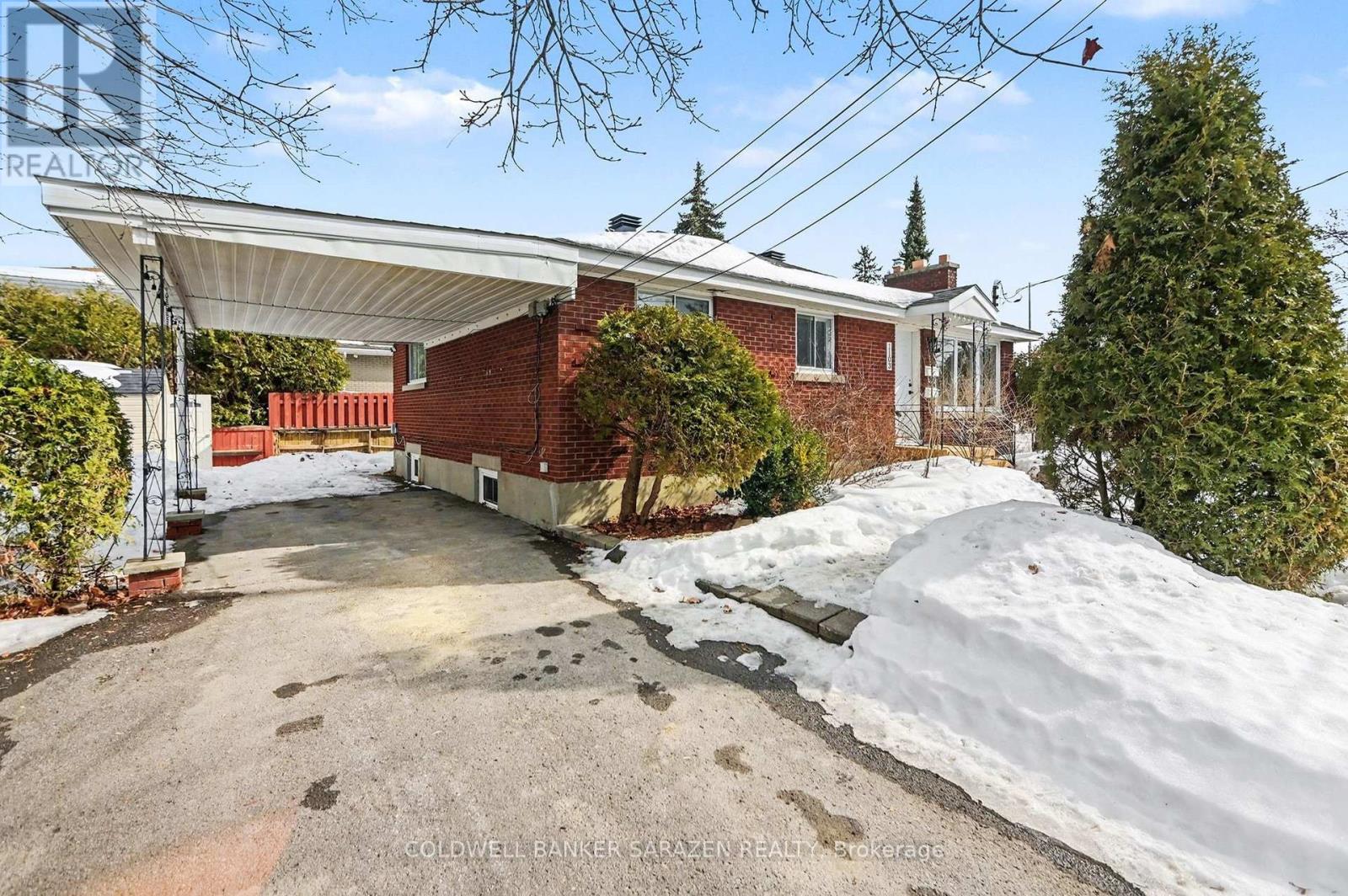1103 Frances Street, Ottawa, Ontario  K1K 3L6 - Photo 2 - X12885306