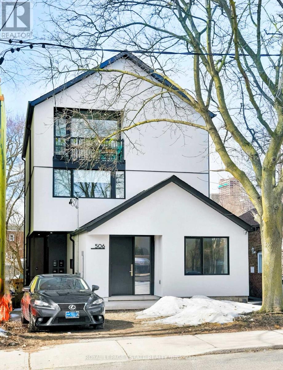 THIRD FLOOR - 506 SCARBOROUGH ROAD, Toronto, Ontario