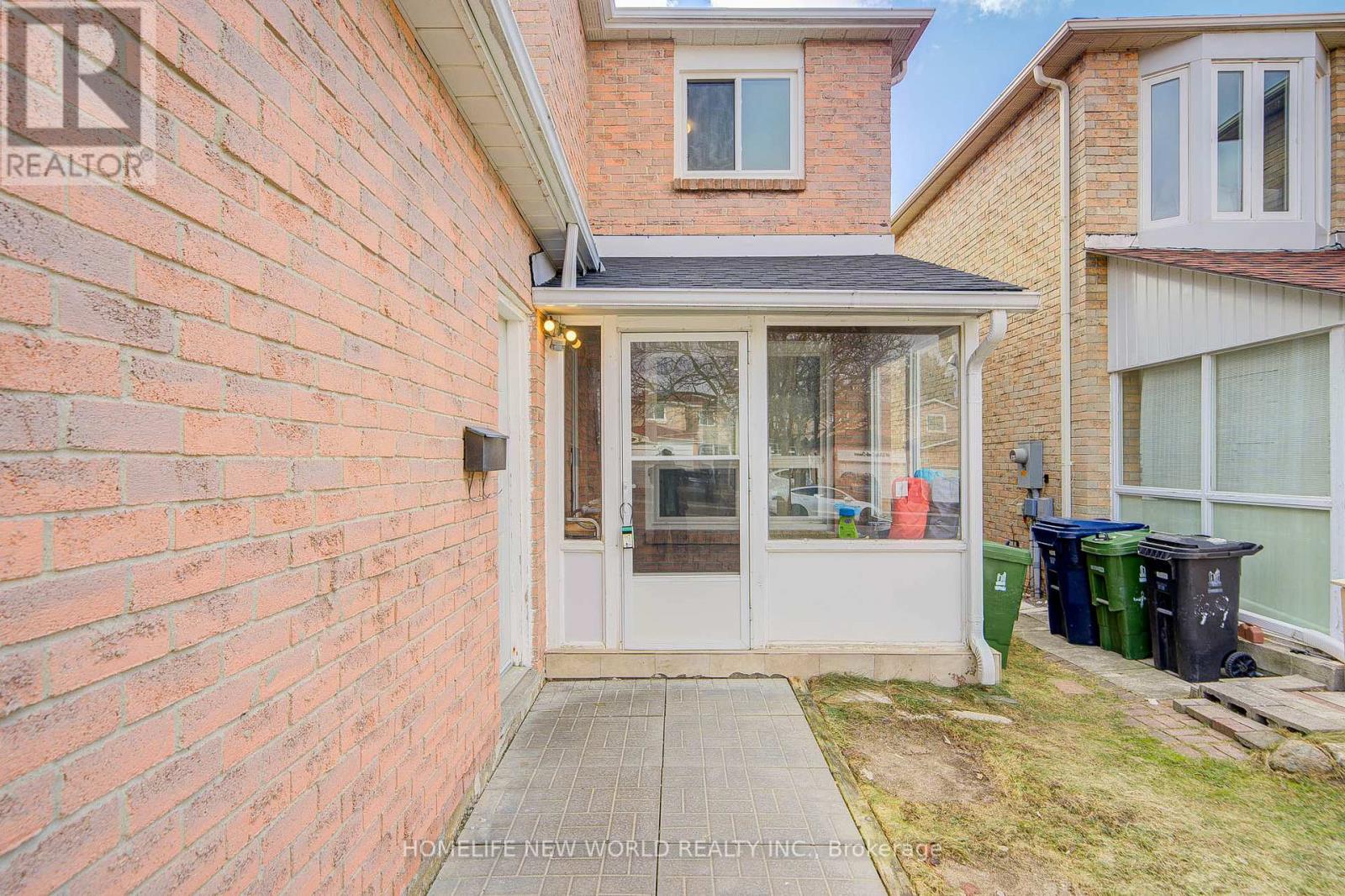 51 Whitley Castle Crescent, Toronto, Ontario  M1V 2P5 - Photo 4 - E12885310
