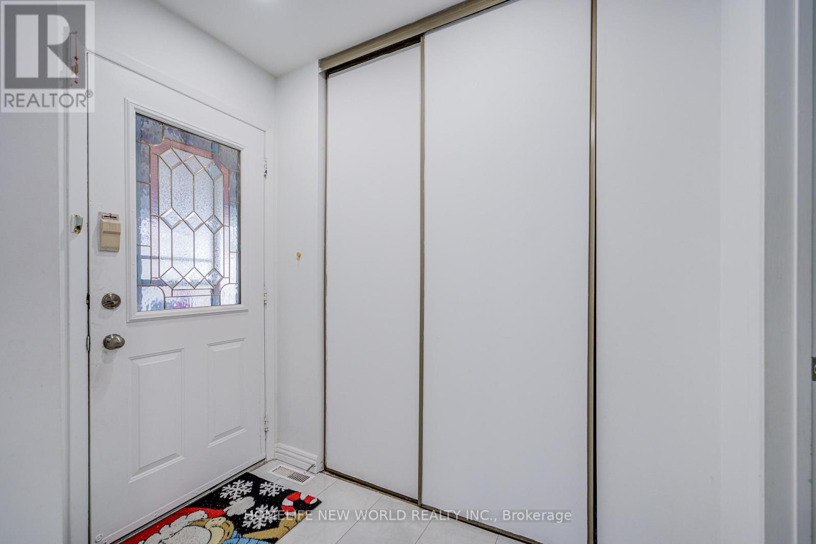 51 Whitley Castle Crescent, Toronto, Ontario  M1V 2P5 - Photo 5 - E12885310