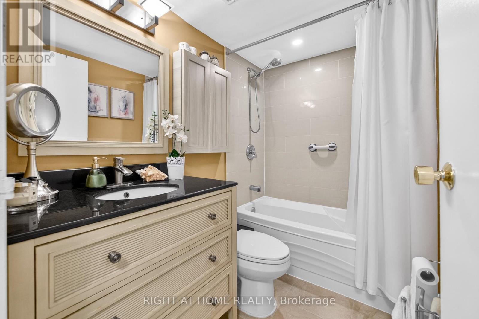 610 - 3590 Kaneff Crescent, Mississauga, Ontario  L5A 3X3 - Photo 25 - W12885300