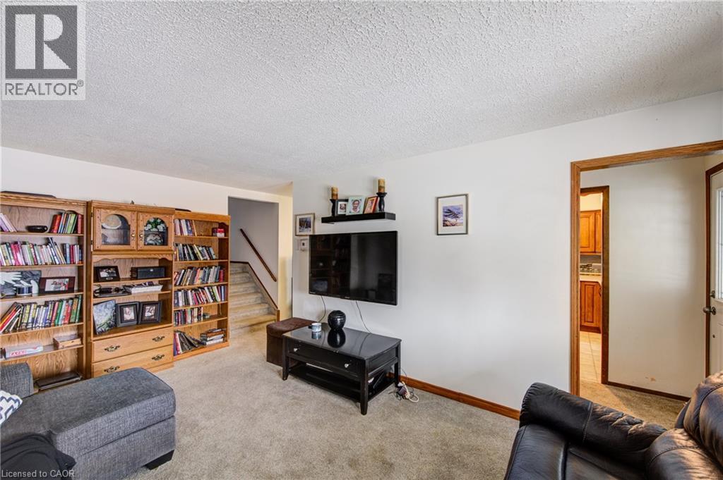 135 King Hiram Street, Ingersoll, Ontario  N5C 1L7 - Photo 16 - 40809689