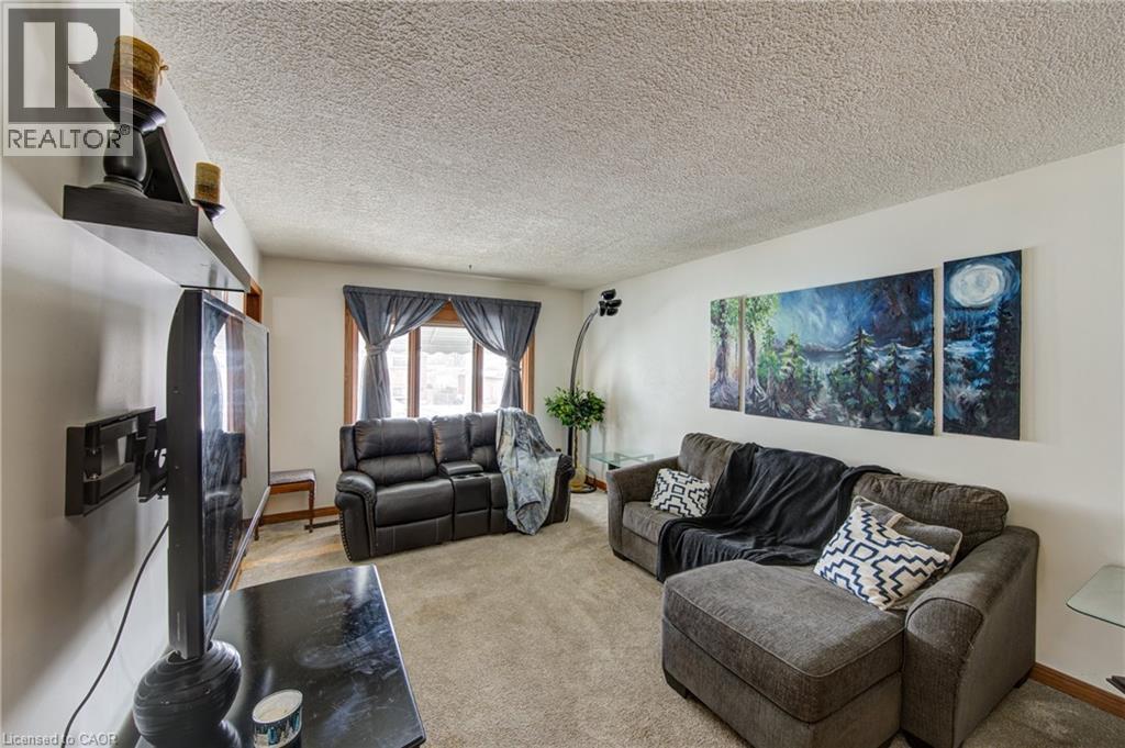 135 King Hiram Street, Ingersoll, Ontario  N5C 1L7 - Photo 18 - 40809689