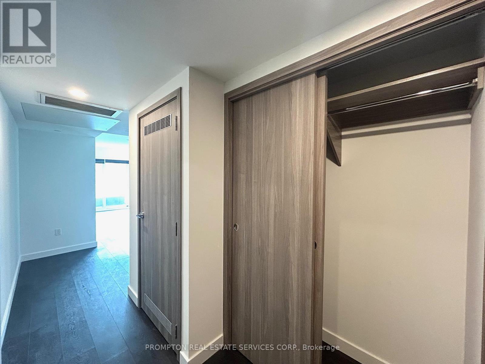 4309 - 1 Concord Cityplace Way, Toronto, Ontario  M5V 0X3 - Photo 14 - C12885342