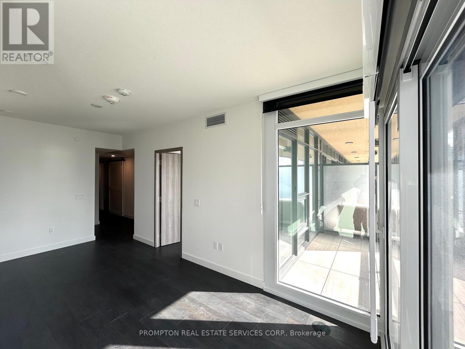 4309 - 1 Concord Cityplace Way, Toronto, Ontario  M5V 0X3 - Photo 18 - C12885342