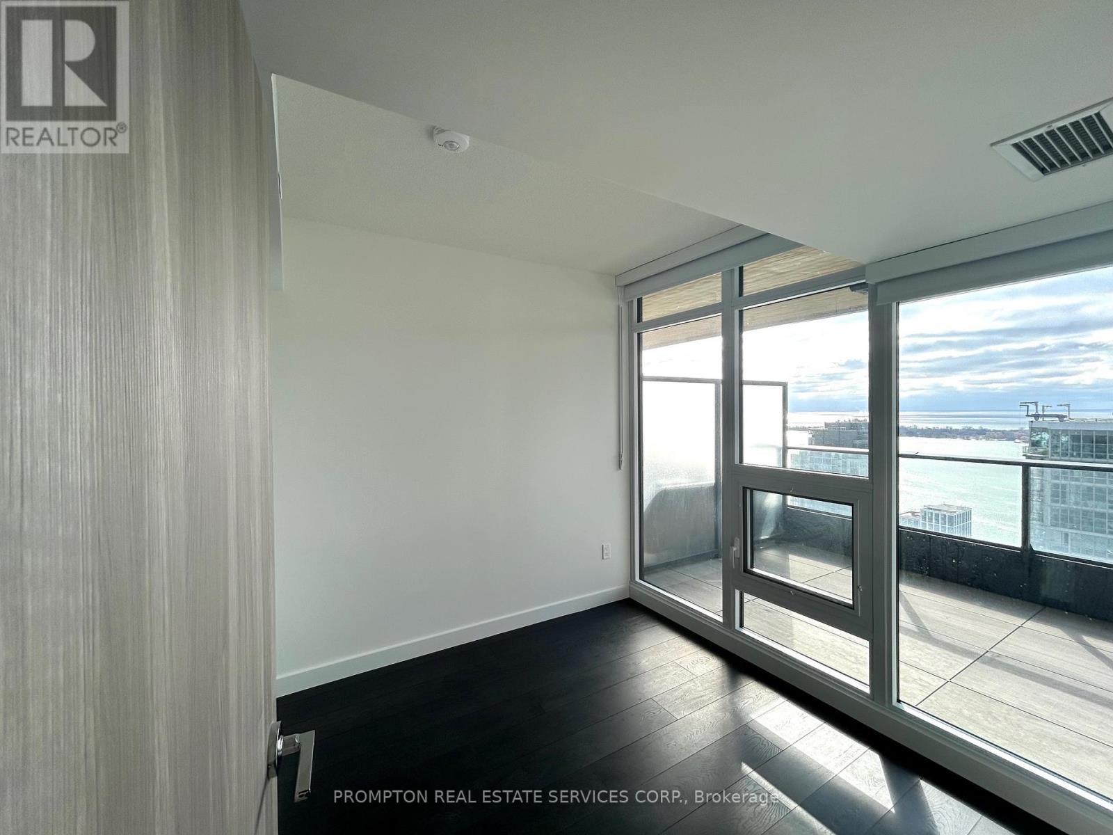 4309 - 1 Concord Cityplace Way, Toronto, Ontario  M5V 0X3 - Photo 21 - C12885342