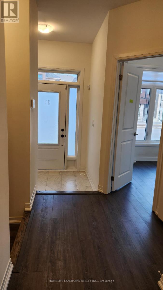 21 Riley Reed Lane, Richmond Hill, Ontario  L4S 0M3 - Photo 4 - N12885328