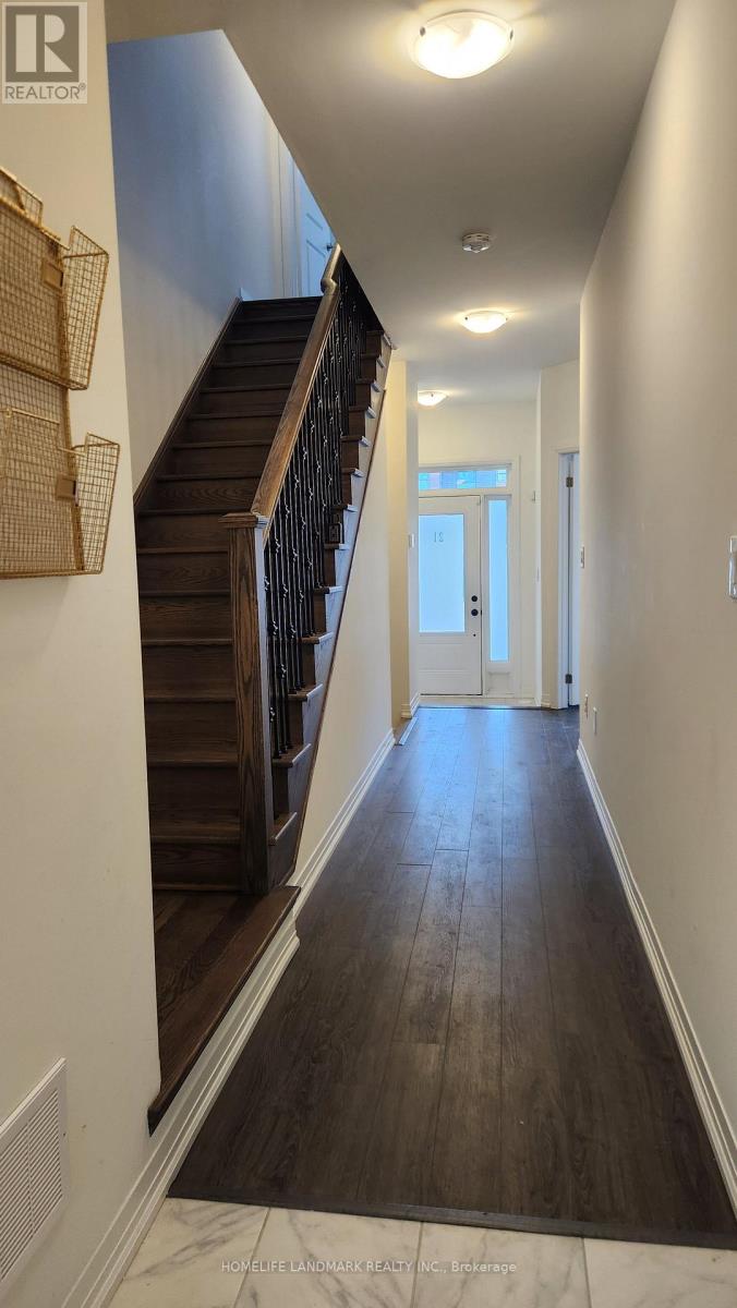 21 Riley Reed Lane, Richmond Hill, Ontario  L4S 0M3 - Photo 8 - N12885328