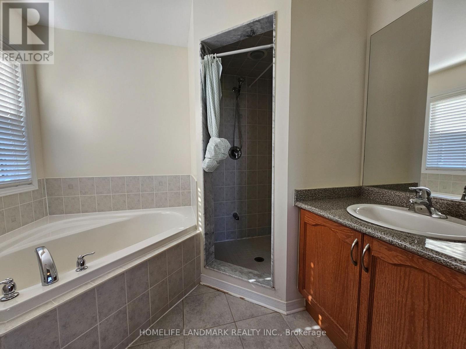 19 Voysey Way, Markham, Ontario  L3S 0B4 - Photo 12 - N12885330