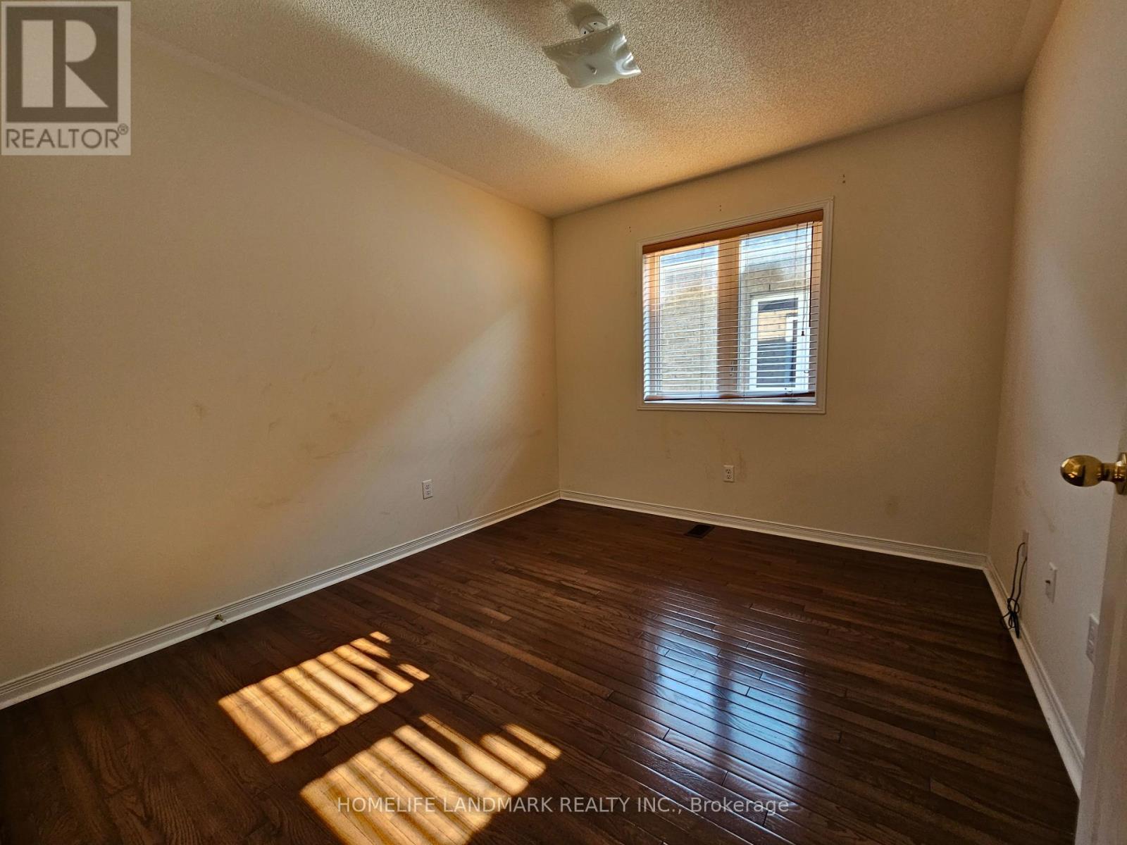 19 Voysey Way, Markham, Ontario  L3S 0B4 - Photo 9 - N12885330