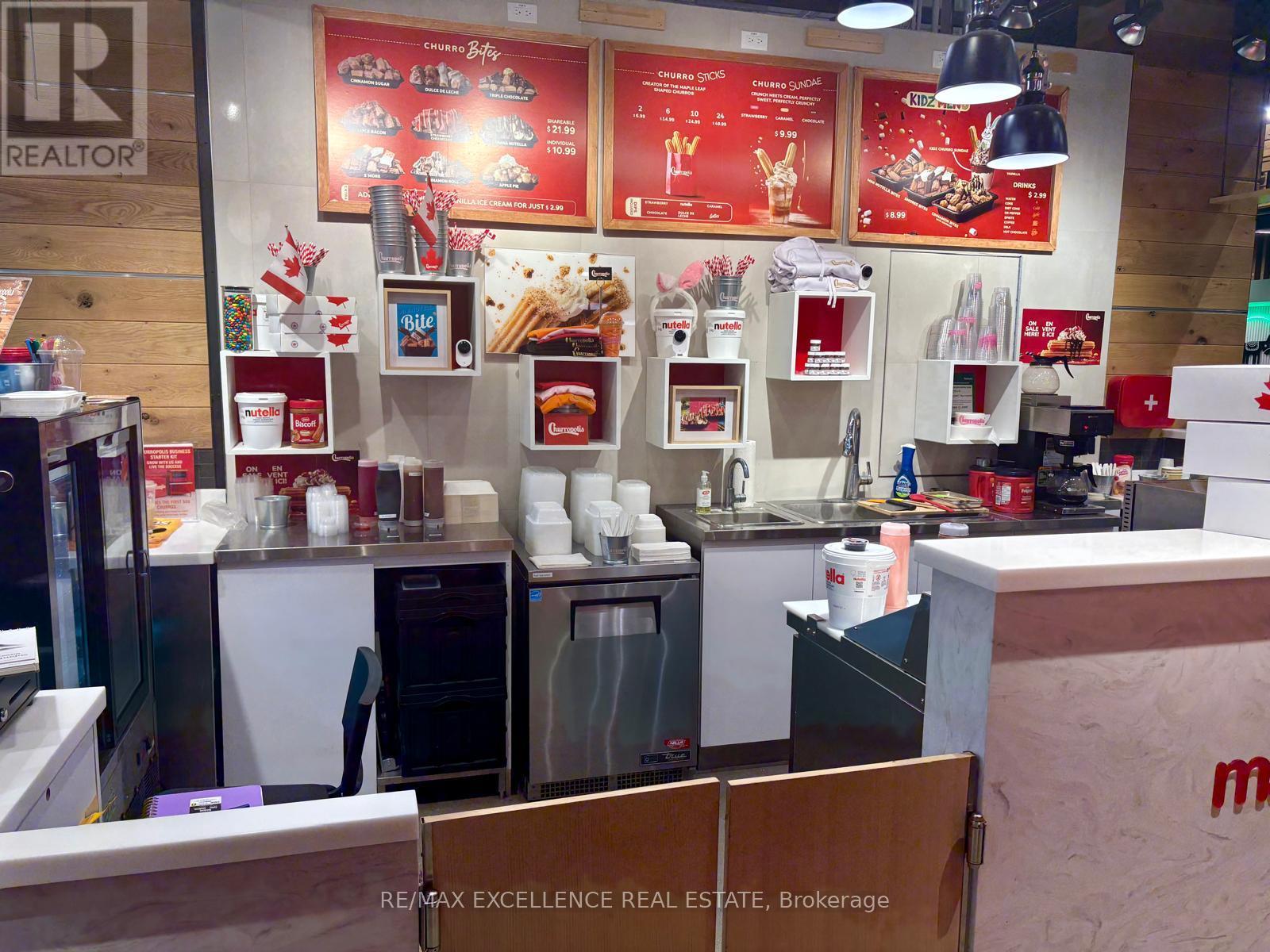 17600 Yonge Street, Newmarket, Ontario  L3Y 4Z1 - Photo 3 - N12885348