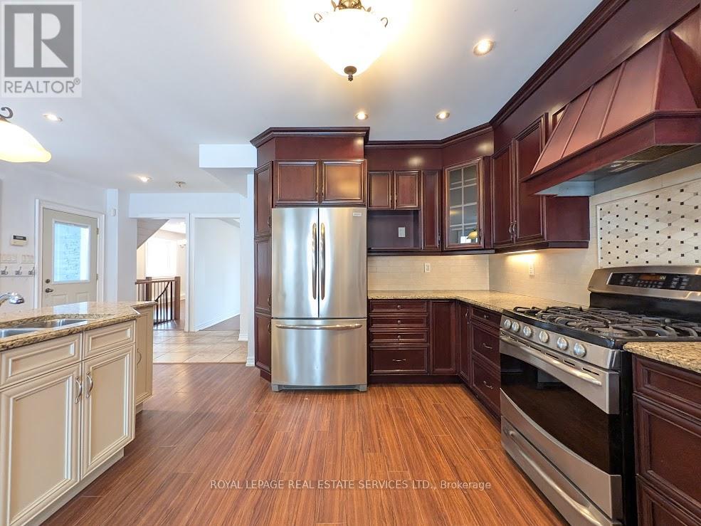 20 Holgate Street, Barrie, Ontario  L4N 2T5 - Photo 16 - S12885336