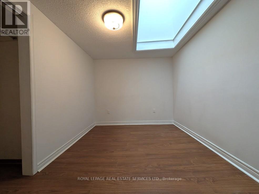 20 Holgate Street, Barrie, Ontario  L4N 2T5 - Photo 22 - S12885336