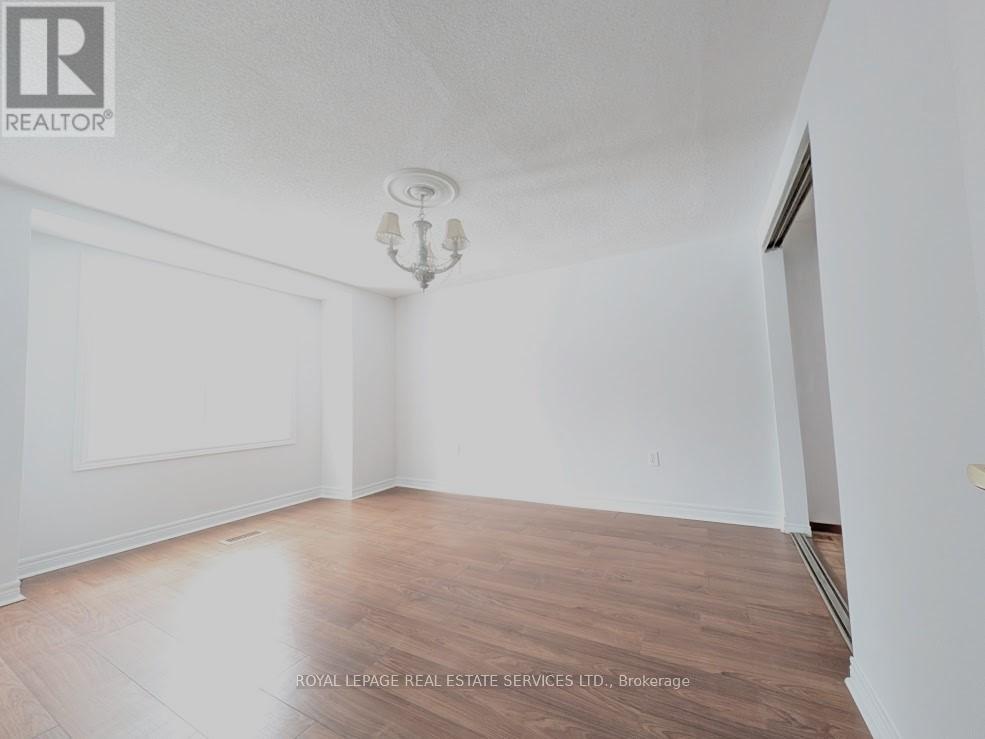 20 Holgate Street, Barrie, Ontario  L4N 2T5 - Photo 23 - S12885336