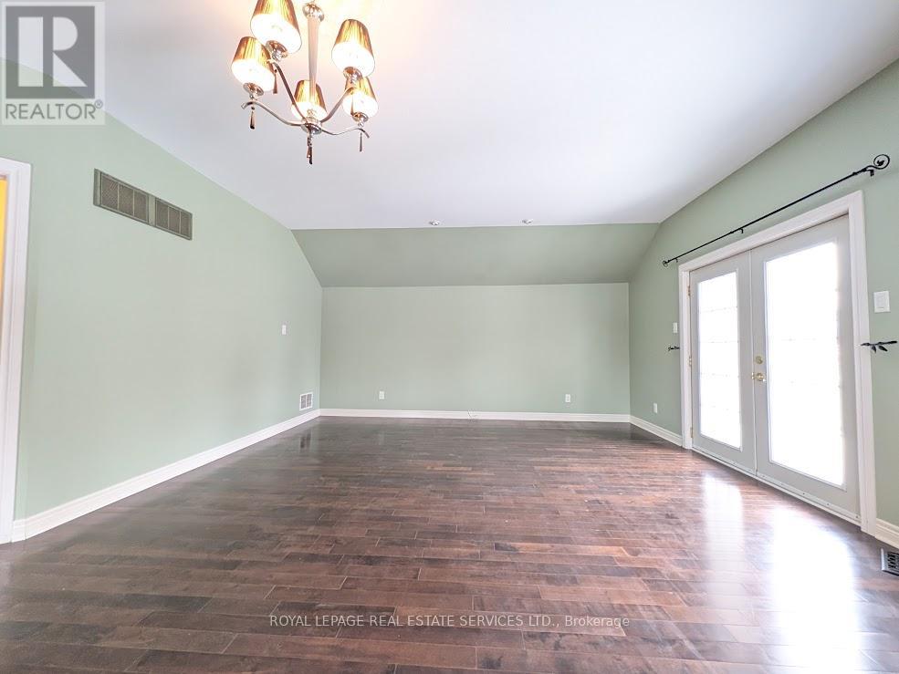 20 Holgate Street, Barrie, Ontario  L4N 2T5 - Photo 26 - S12885336