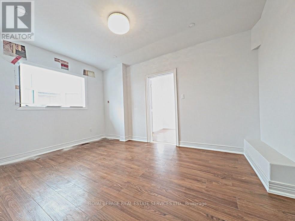 20 Holgate Street, Barrie, Ontario  L4N 2T5 - Photo 33 - S12885336