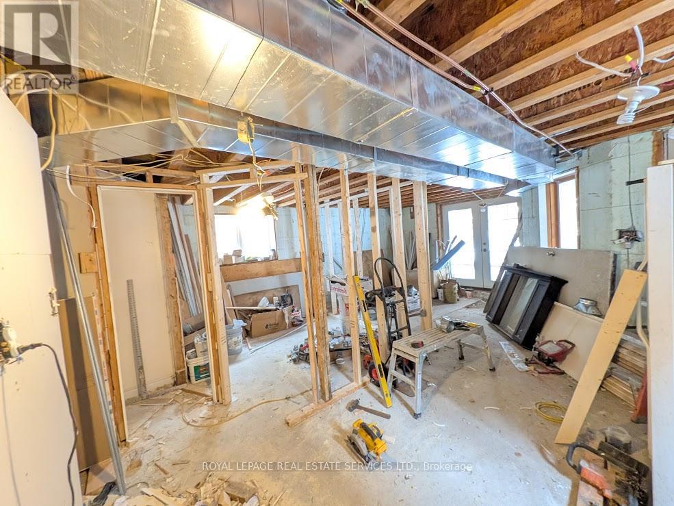 20 Holgate Street, Barrie, Ontario  L4N 2T5 - Photo 40 - S12885336