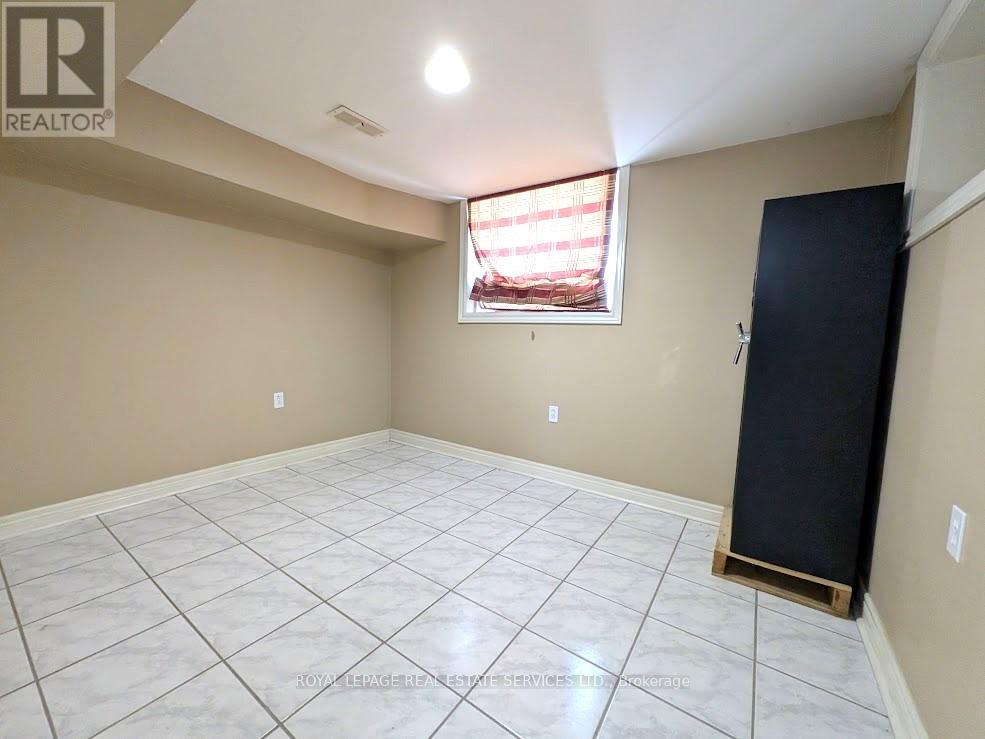 20 Holgate Street, Barrie, Ontario  L4N 2T5 - Photo 42 - S12885336