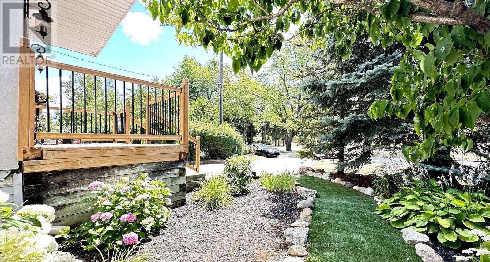 20 Holgate Street, Barrie, Ontario  L4N 2T5 - Photo 43 - S12885336