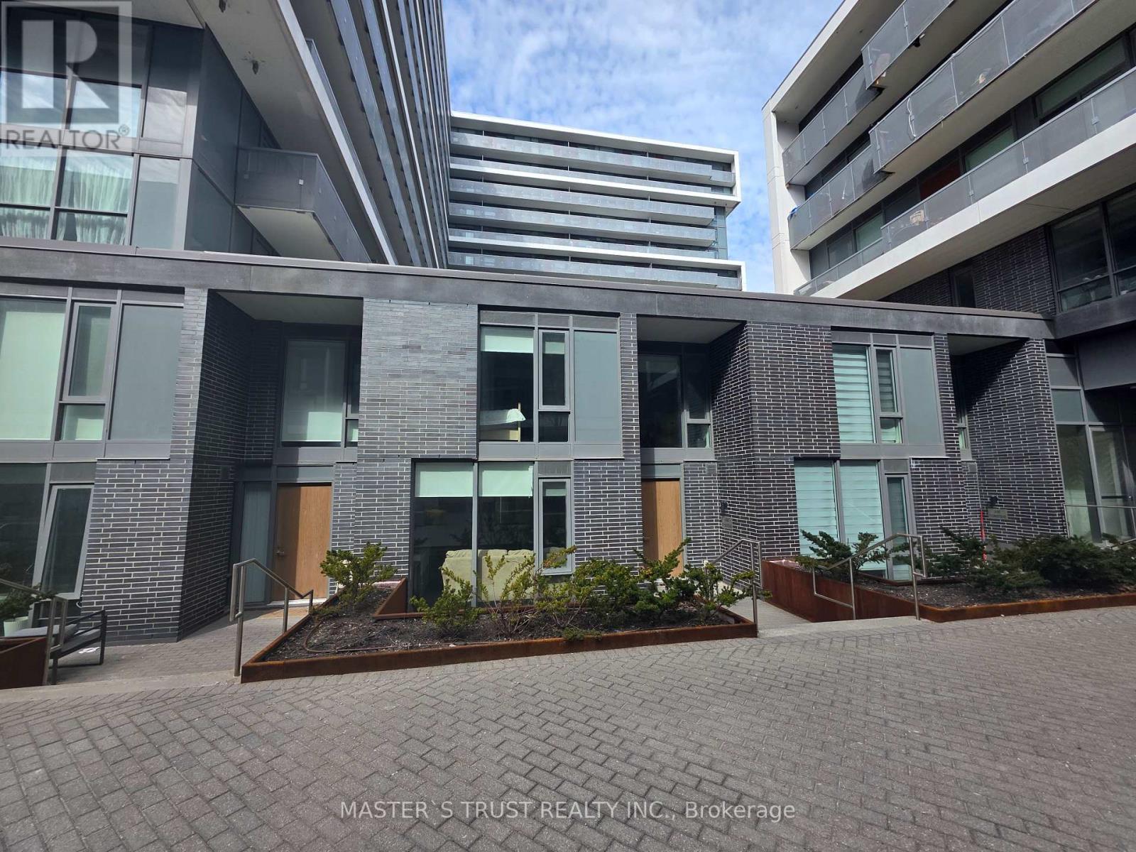 TH109 - 160 FLEMINGTON ROAD E, Toronto, Ontario