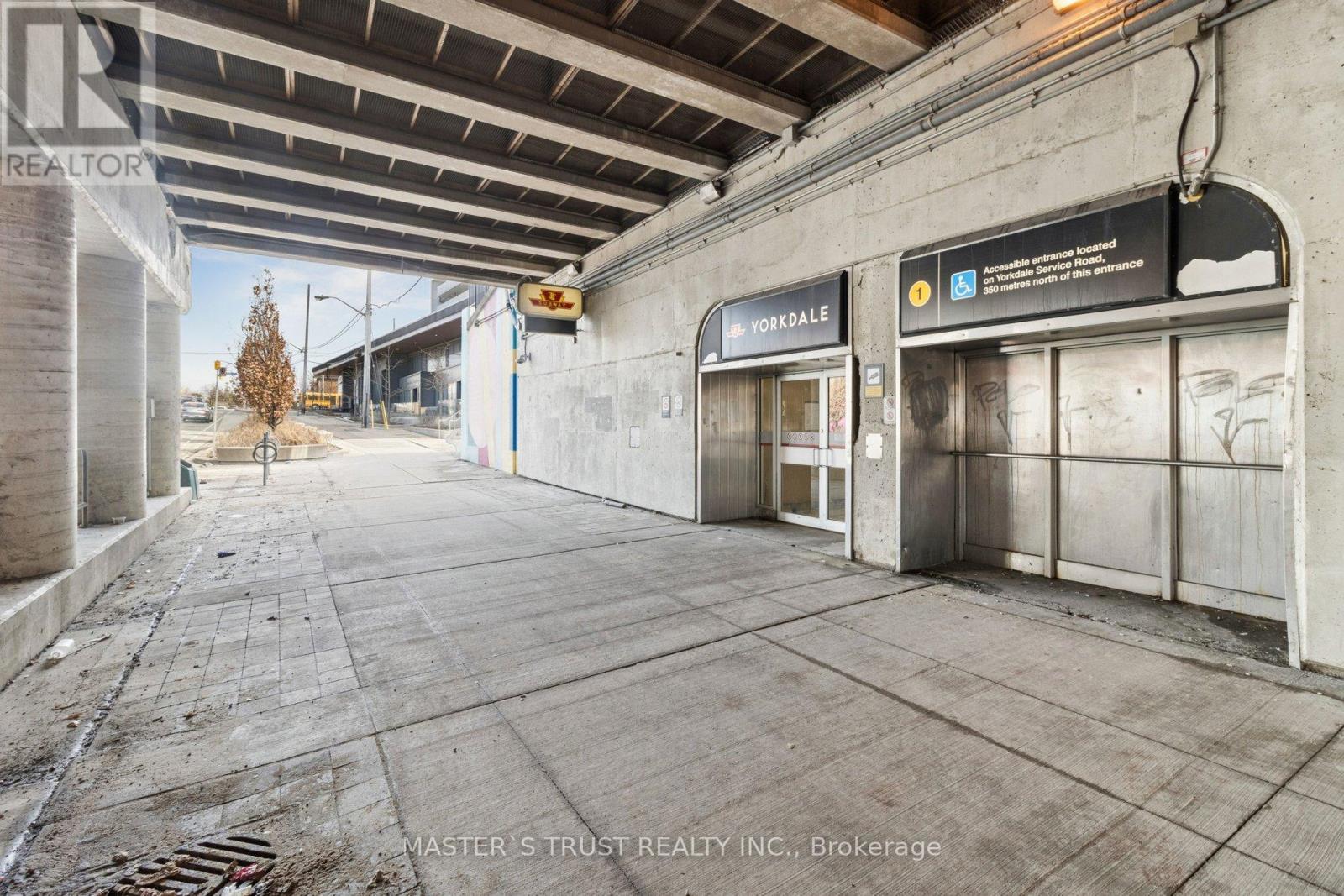 Th109 - 160 Flemington Road E, Toronto, Ontario M6A 0A9 - Photo 35 - W12885324