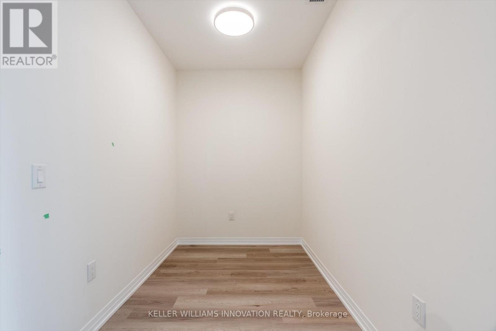 702 - 15 Watergarden Drive, Mississauga, Ontario  L5R 0H4 - Photo 25 - W12885346