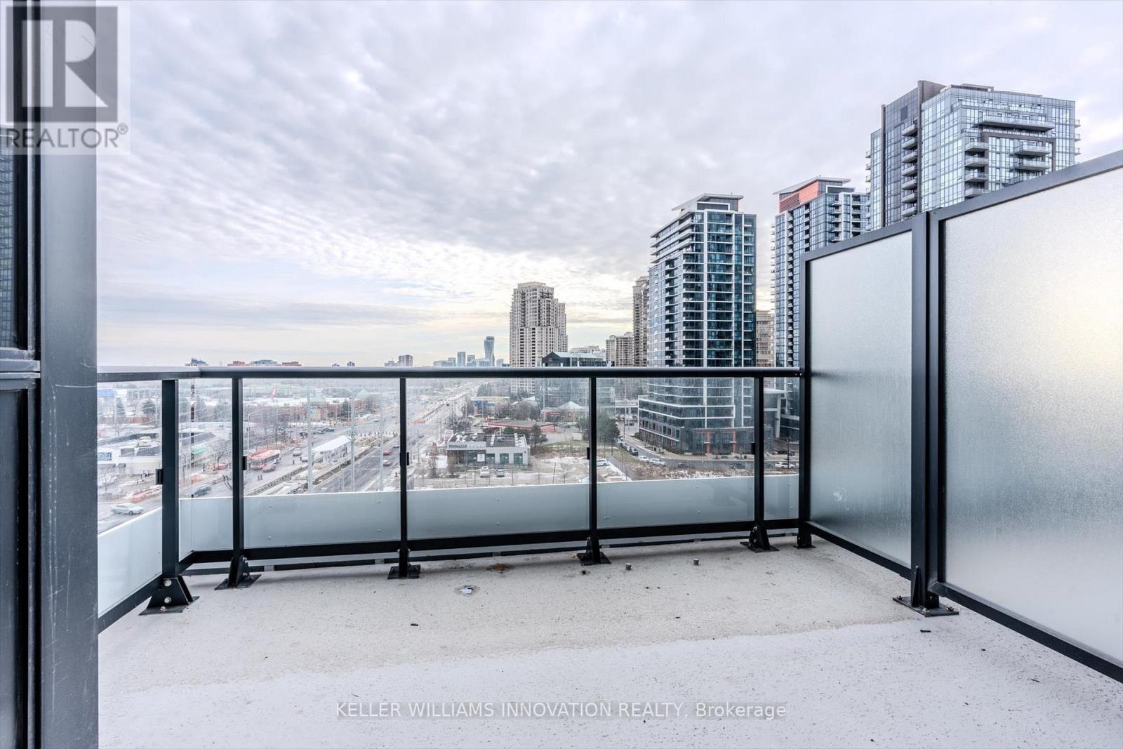 702 - 15 Watergarden Drive, Mississauga, Ontario  L5R 0H4 - Photo 33 - W12885346