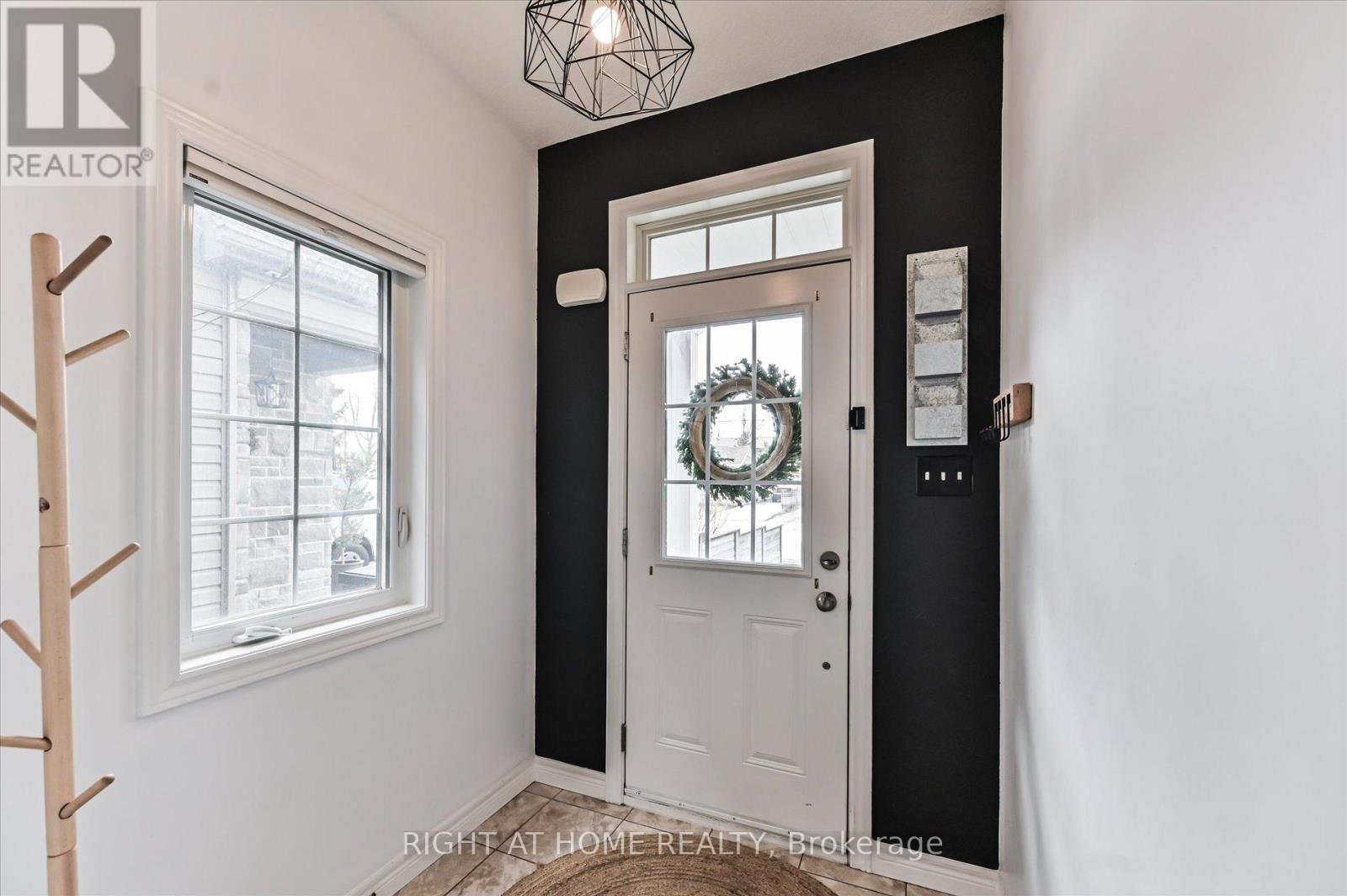 618 Knox Avenue, Hamilton, Ontario  L8H 6K3 - Photo 4 - X12885344