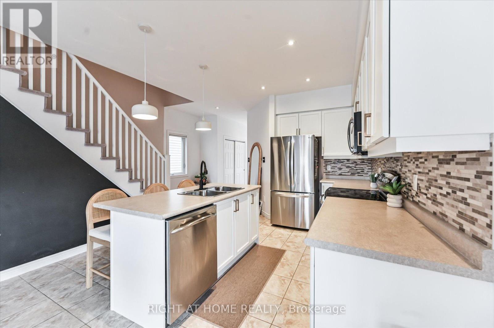 618 Knox Avenue, Hamilton, Ontario  L8H 6K3 - Photo 9 - X12885344