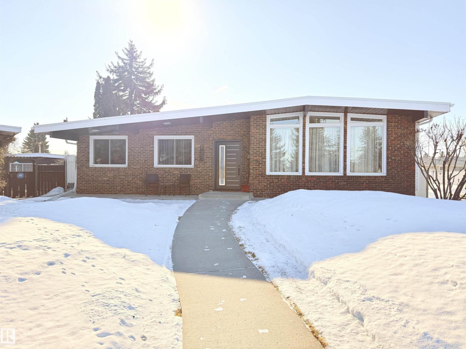 9515 149 AV NW, edmonton, Alberta