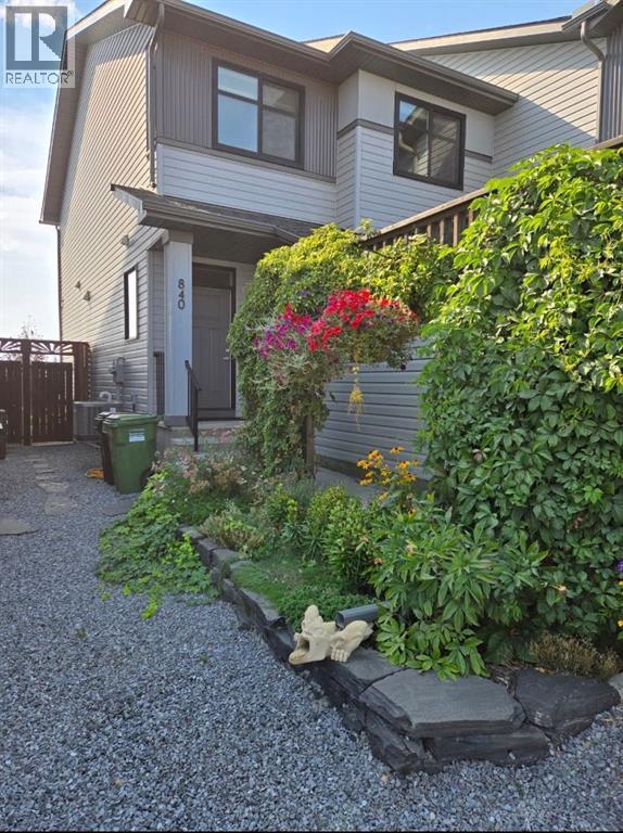 840 Seton Circle Se, Calgary, Alberta  T3M 3B5 - Photo 3 - A2293272