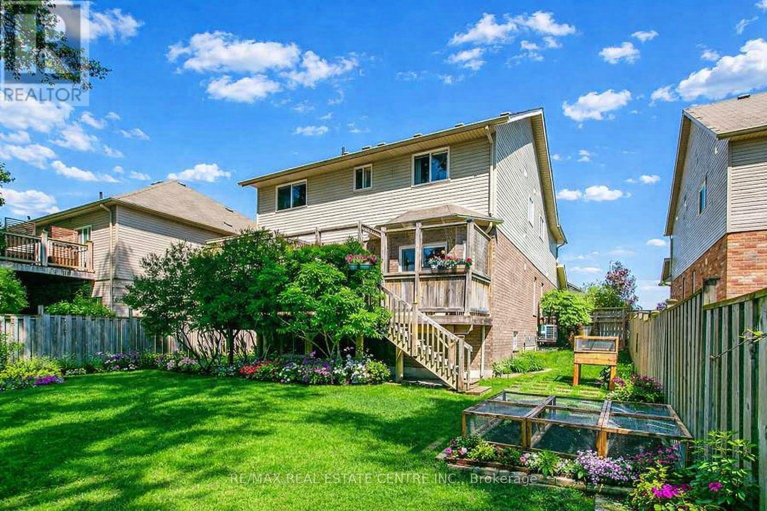 103 Armeda Clow Crescent, Essa (Angus), Ontario  L0M 1B2 - Photo 12 - N12885362