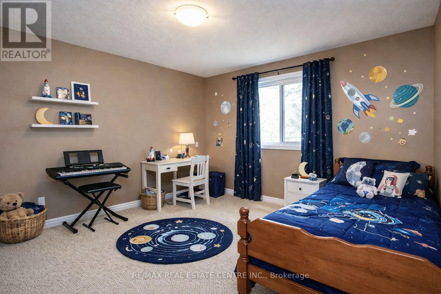 103 Armeda Clow Crescent, Essa (Angus), Ontario  L0M 1B2 - Photo 9 - N12885362