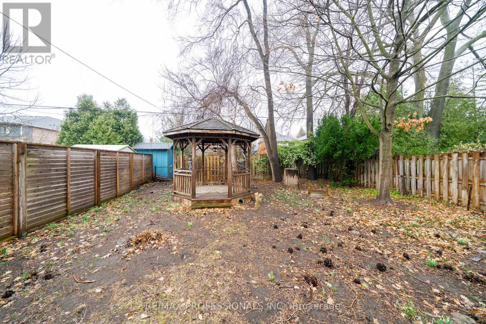 370 Delaware Avenue, Burlington, Ontario  L7R 3B5 - Photo 36 - W12885368