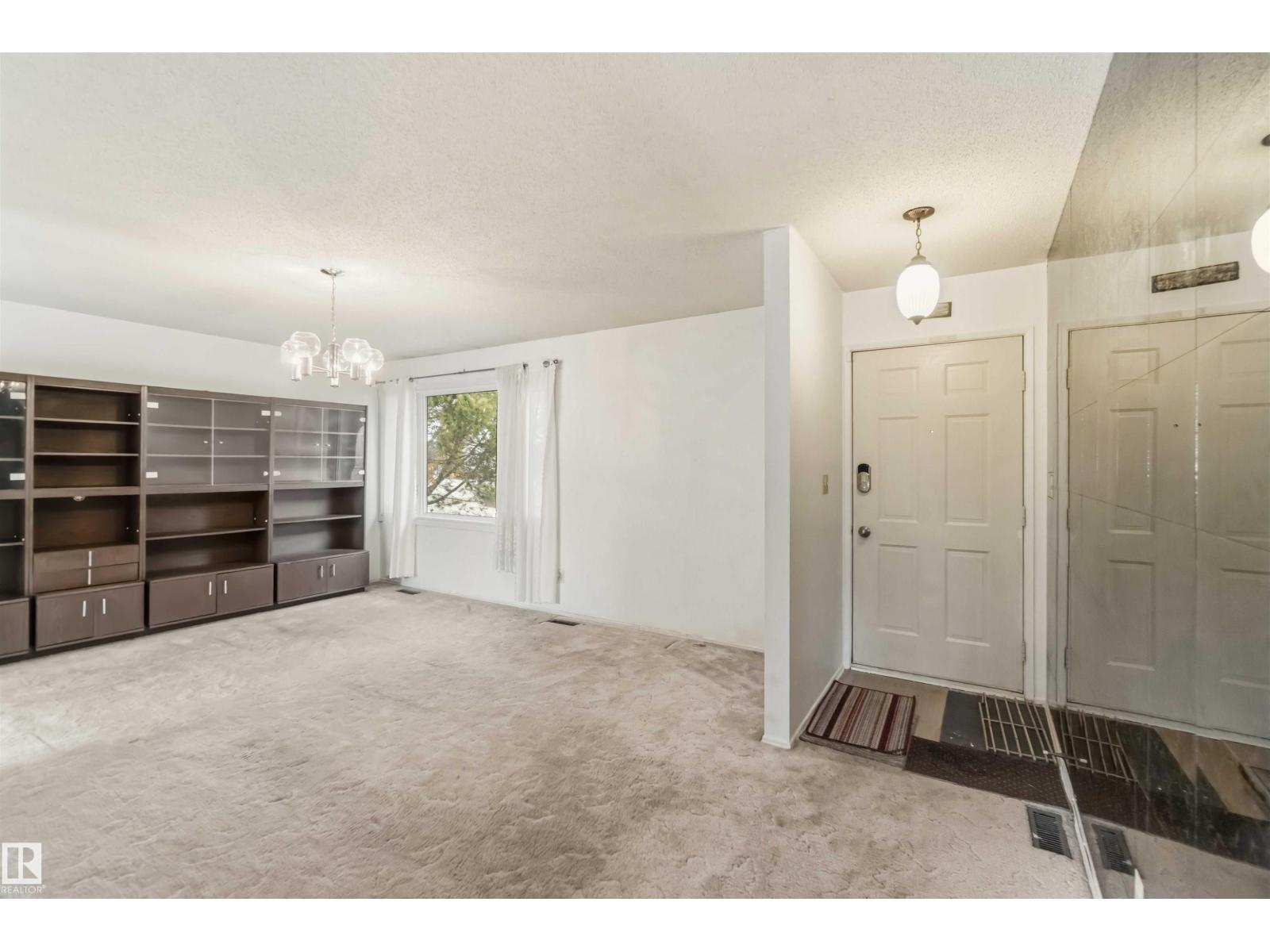 12223 157 Av Nw, Edmonton, Alberta  T5X 2X7 - Photo 11 - E4477629