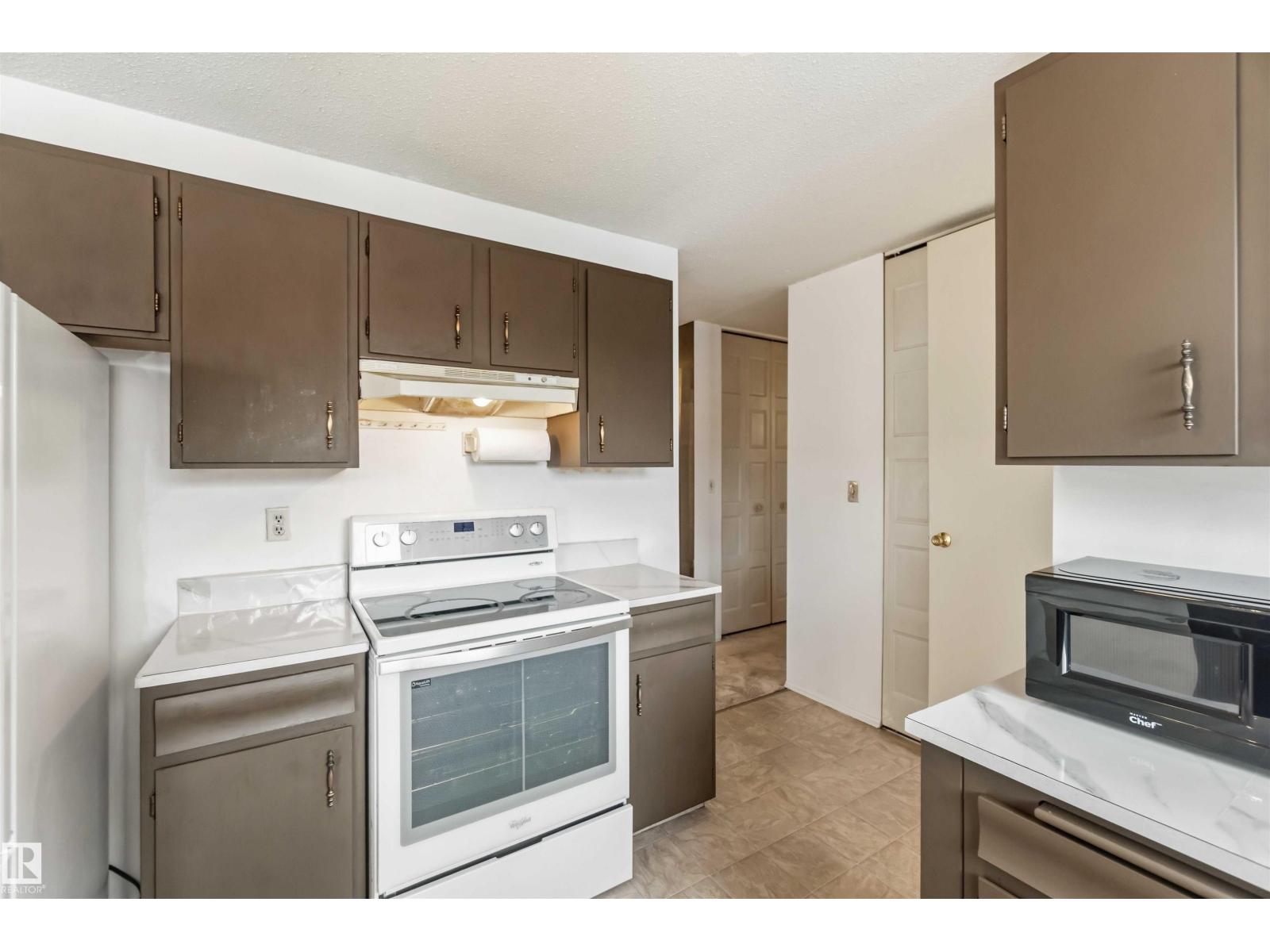 12223 157 Av Nw, Edmonton, Alberta  T5X 2X7 - Photo 26 - E4477629