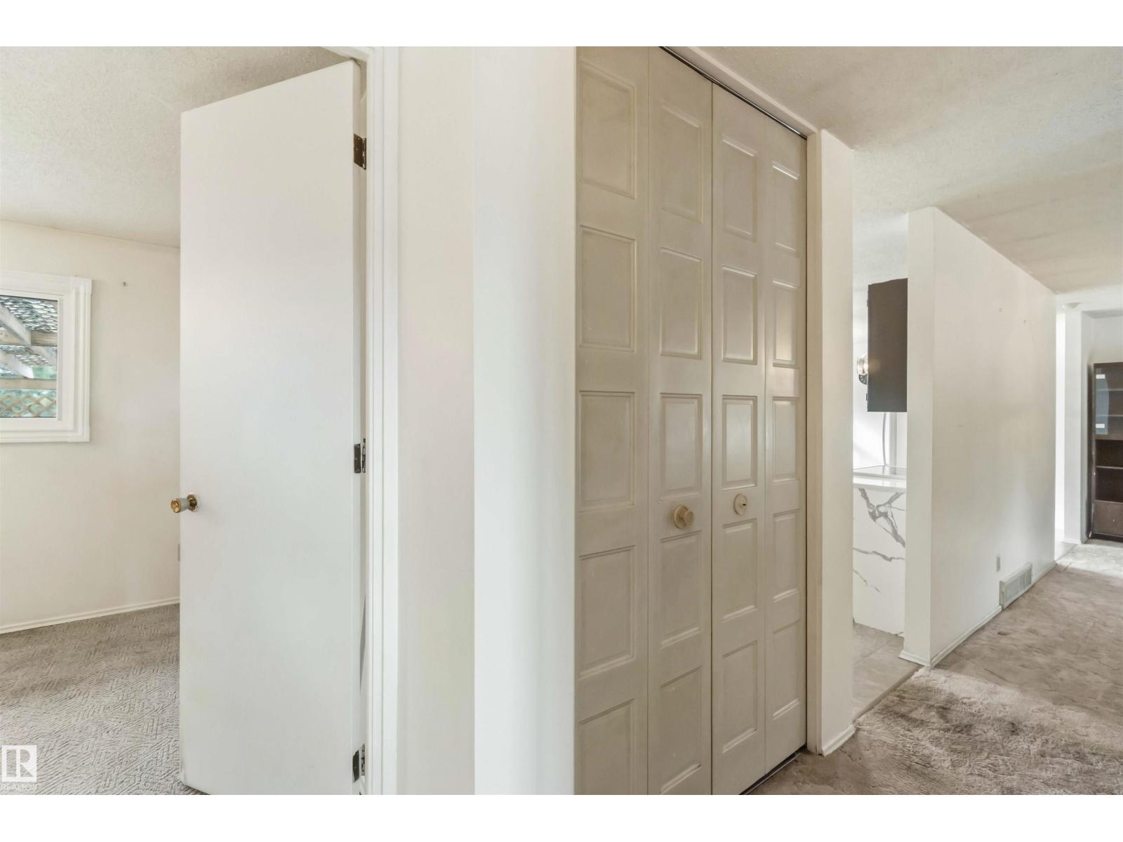 12223 157 Av Nw, Edmonton, Alberta  T5X 2X7 - Photo 32 - E4477629