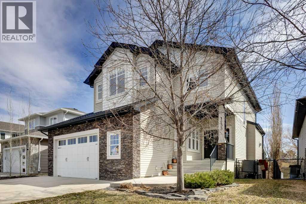 1233 Hillcrest Manor Estate, Strathmore, Alberta