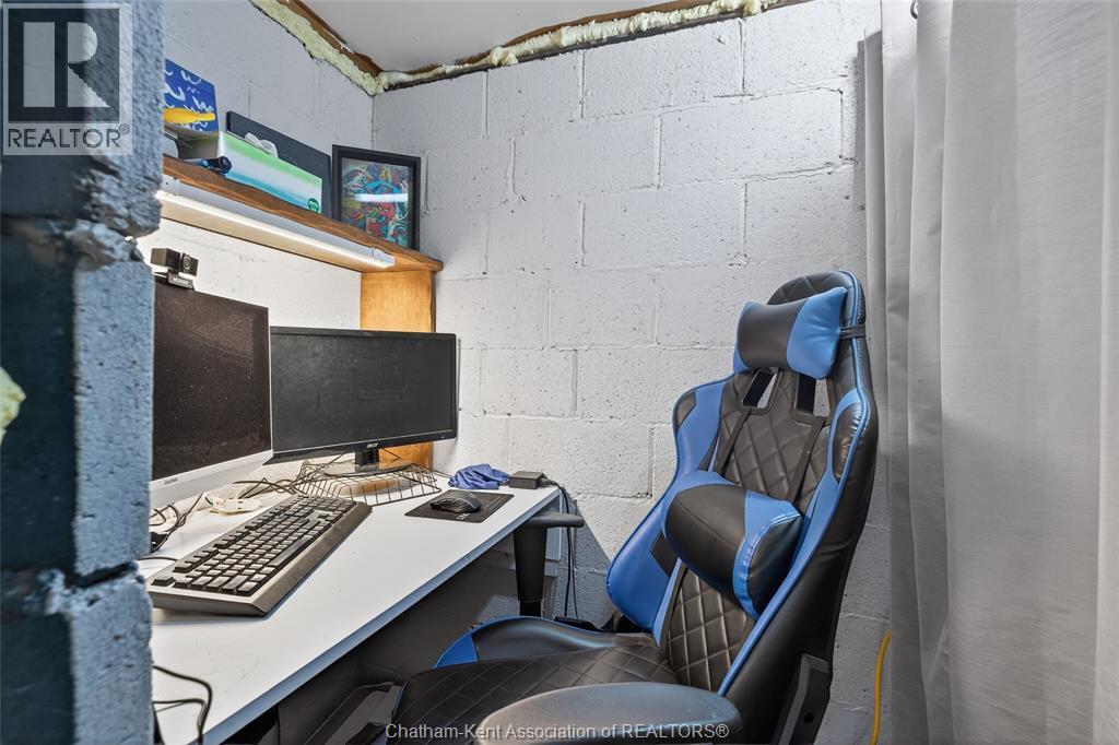 118 Gordon Street, Sarnia, Ontario  N7T 6N8 - Photo 23 - 25028671