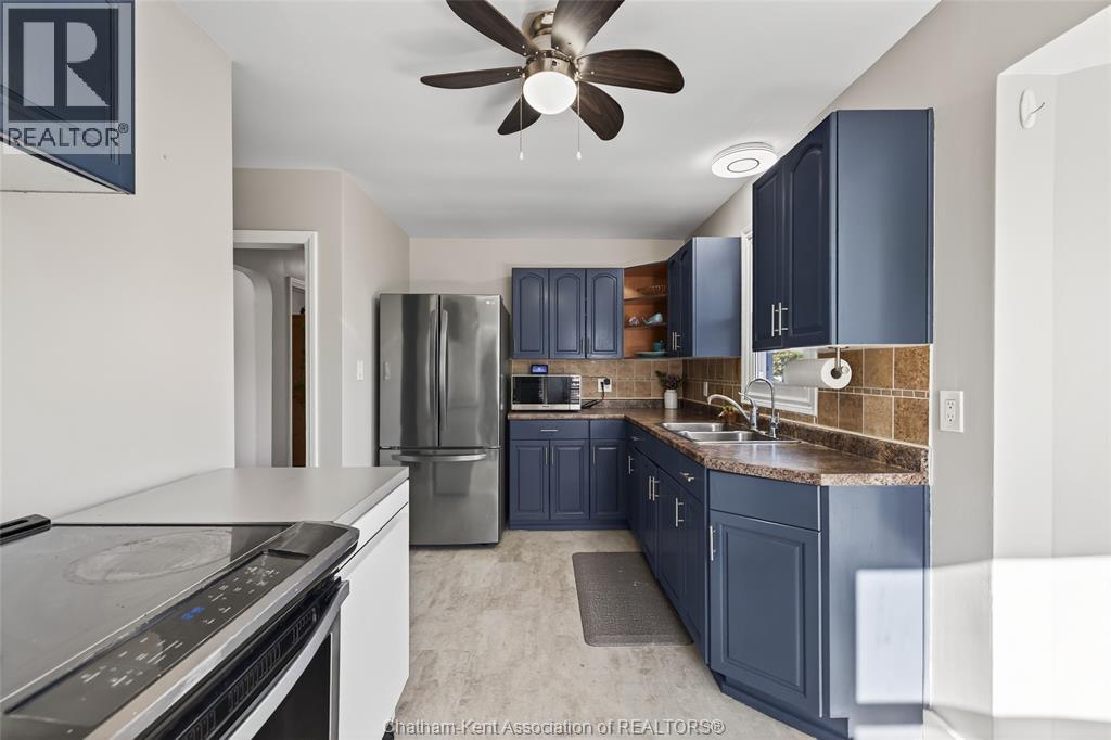 118 Gordon Street, Sarnia, Ontario  N7T 6N8 - Photo 7 - 25028671